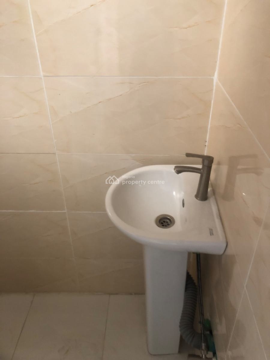 3 Bedroom Apartment, Lekki Phase 1, Lekki, Lagos, Flat / Apartment for Rent