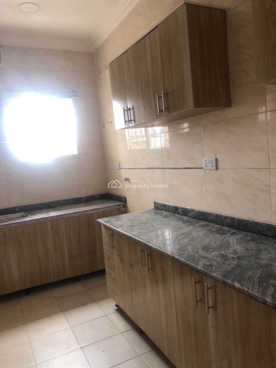 3 Bedroom Apartment, Lekki Phase 1, Lekki, Lagos, Flat / Apartment for Rent