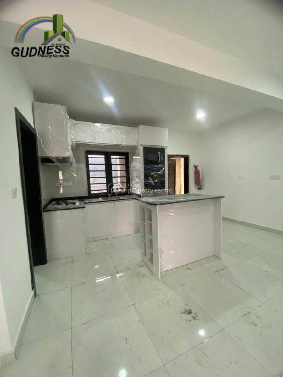 2 Bedroom Apartment Without Bq, Mobil Road, Ilaje, Ajah, Lagos, Flat / Apartment for Rent