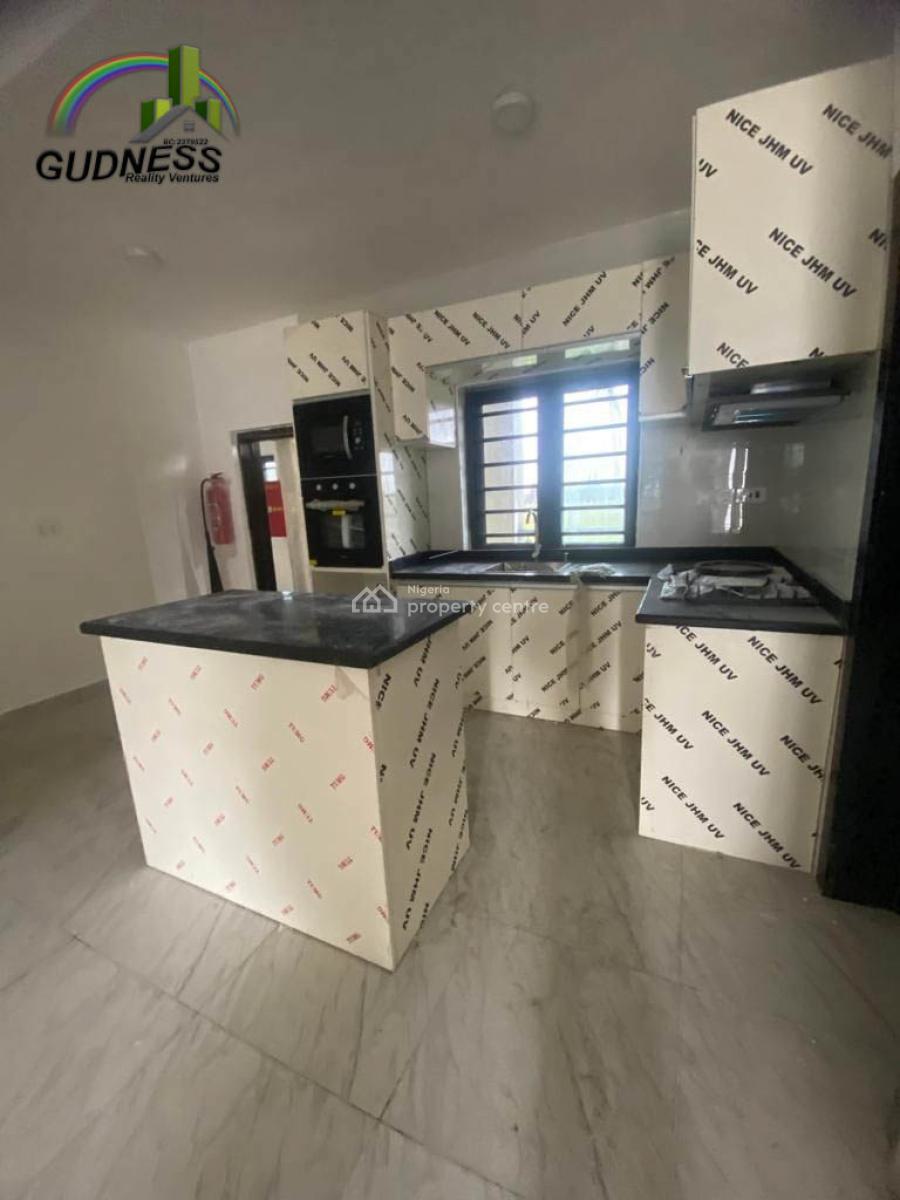 2 Bedroom Apartment Without Bq, Mobil Road, Ilaje, Ajah, Lagos, Flat / Apartment for Rent
