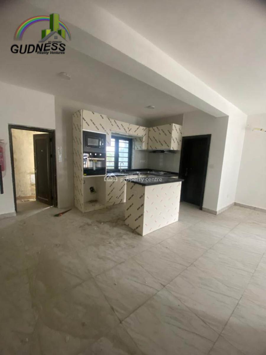 2 Bedroom Apartment Without Bq, Mobil Road, Ilaje, Ajah, Lagos, Flat / Apartment for Rent