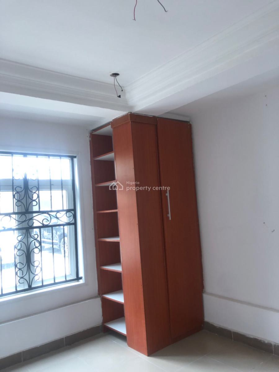 2 Bedroom Apartment, Off Admiralty Way, Lekki Phase 1, Lekki, Lagos, Flat / Apartment for Rent
