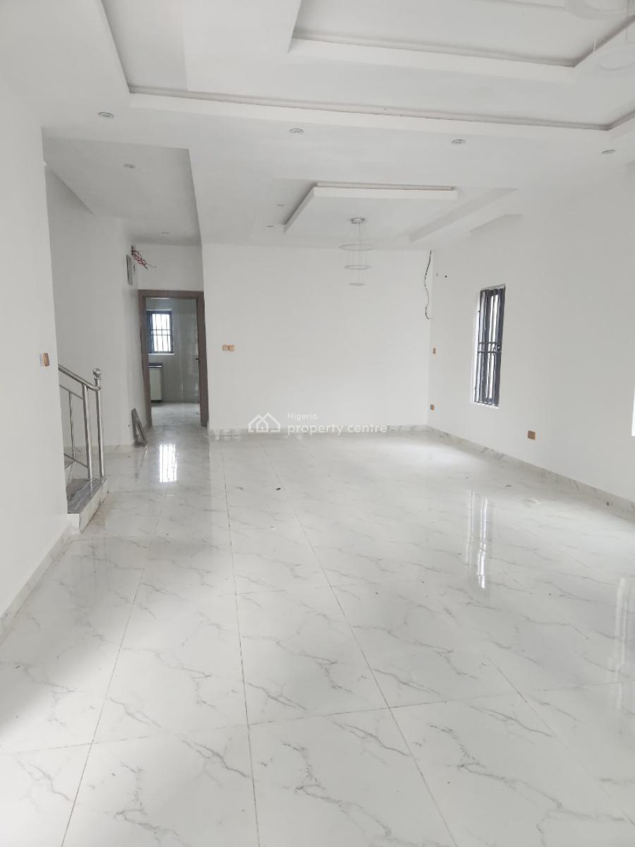 Tastefully Finished 5 Bedrooms Duplex with Bq, Guzape District, Abuja, Detached Duplex for Sale