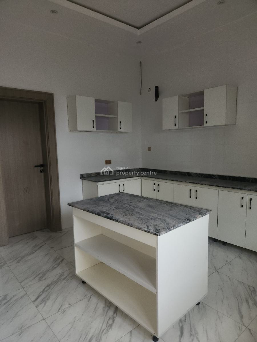 Tastefully Finished 5 Bedrooms Duplex with Bq, Guzape District, Abuja, Detached Duplex for Sale