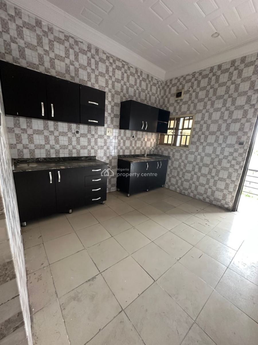 3 Bedroom Apartment, Ilaje, Ajah, Lagos, Flat / Apartment for Sale
