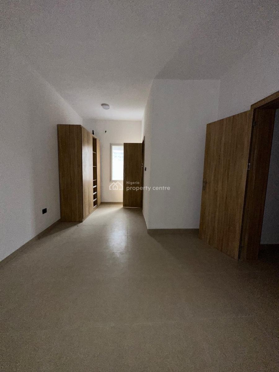 Nicely Built 3bedroom Maisonette, Ajah Lekki Lagos, Ajah, Lagos, Flat / Apartment for Sale