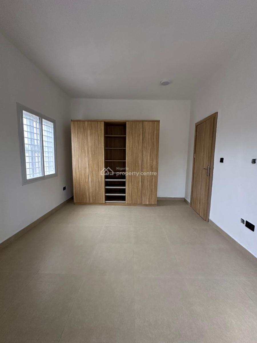 Nicely Built 3bedroom Maisonette, Ajah Lekki Lagos, Ajah, Lagos, Flat / Apartment for Sale