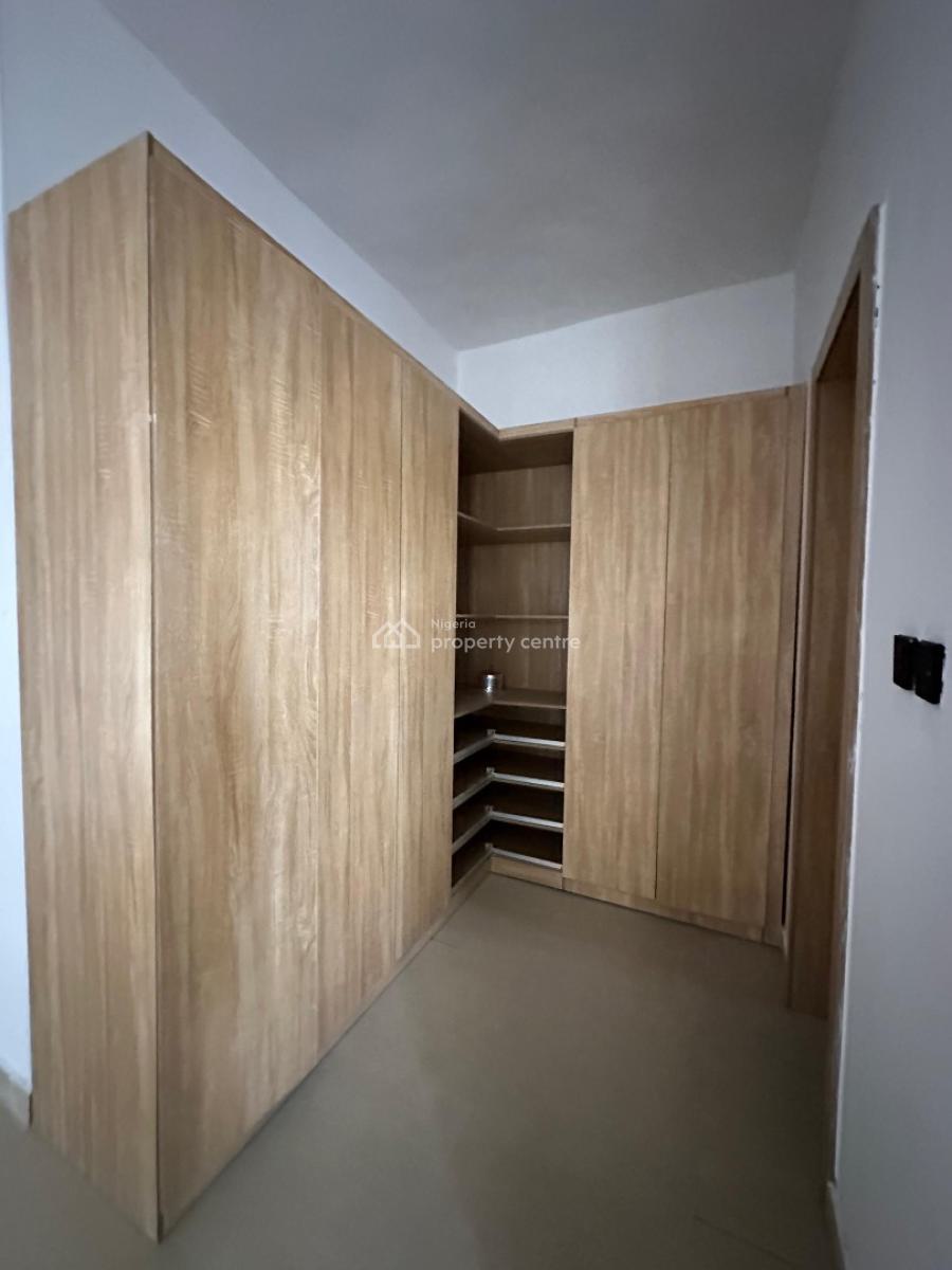Nicely Built 3bedroom Maisonette, Ajah Lekki Lagos, Ajah, Lagos, Flat / Apartment for Sale