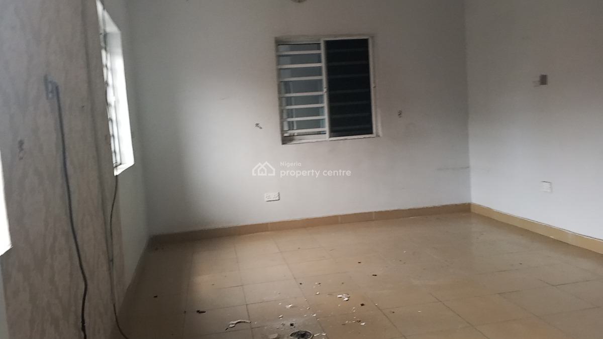 a Clean 3 Bedroom Ensuite Apartment Upstairs, Behind Owode Metal and Srabe Market, Irawo, Kosofe, Lagos, Flat / Apartment for Rent