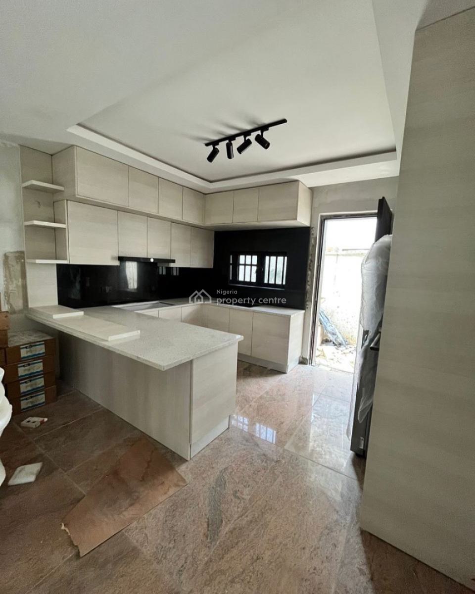 Lovely 4 Bedroom Semi Detached Duplex with Swimming Pool and Bq, Lekki Phase 1, Lekki Phase 1, Lekki, Lagos, Semi-detached Duplex for Sale