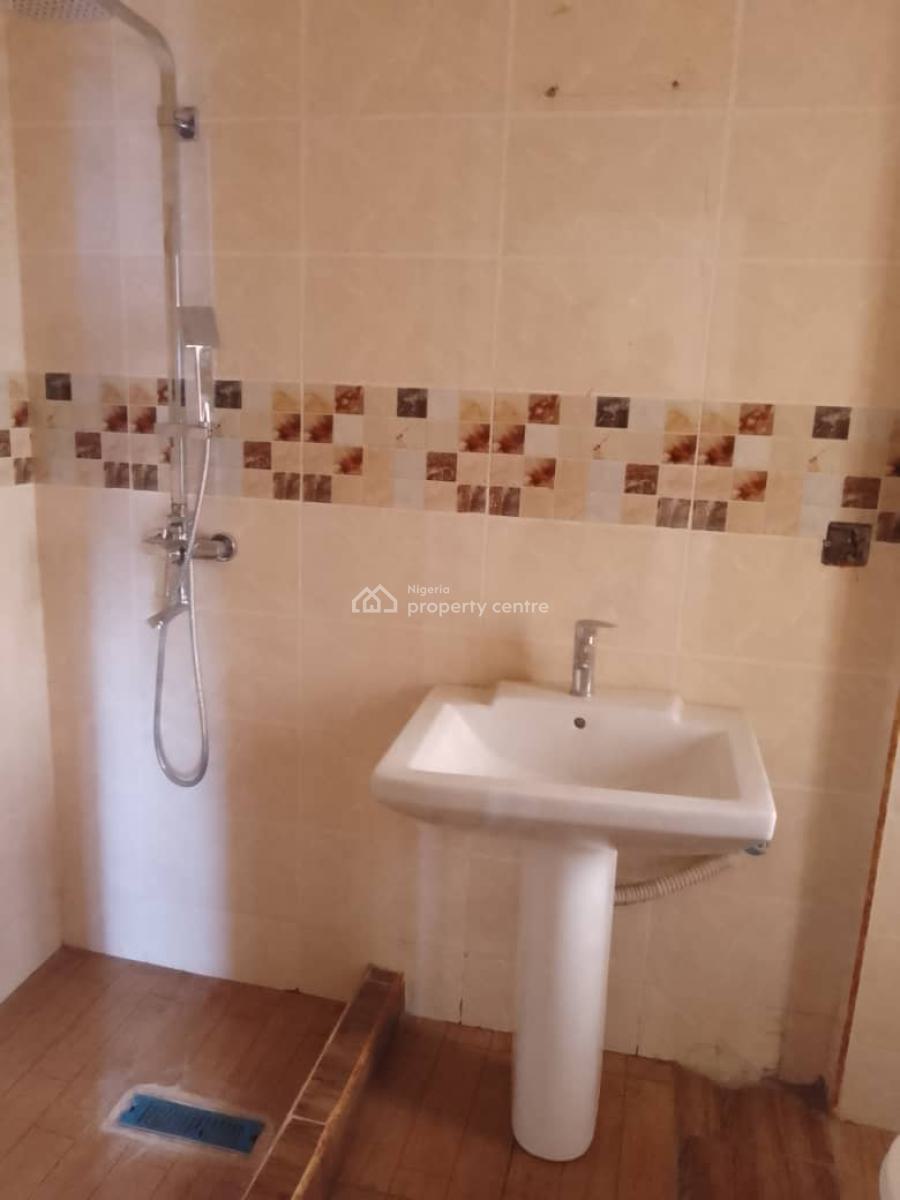 Fully Serviced 3bedroom Flat with Bq, Ikate Lekki Lagos, Ikate Elegushi, Lekki, Lagos, Flat / Apartment for Sale