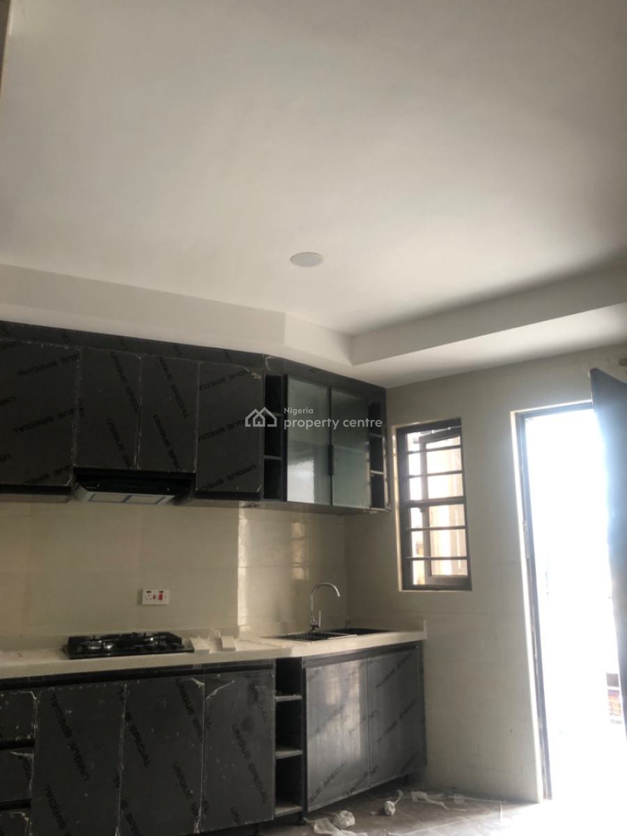 2 Bedroom Apartment, Admiralty Way, Lekki, Lagos, Flat / Apartment for Rent