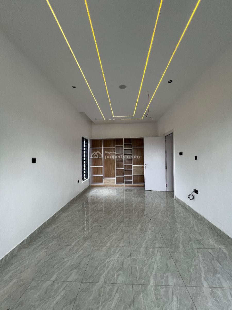 Spaciously Built 5 Bedroom Semi- Detached Duplex in a Secured Mini Est, Ikeja Gra, Ikeja, Lagos, Semi-detached Duplex for Sale