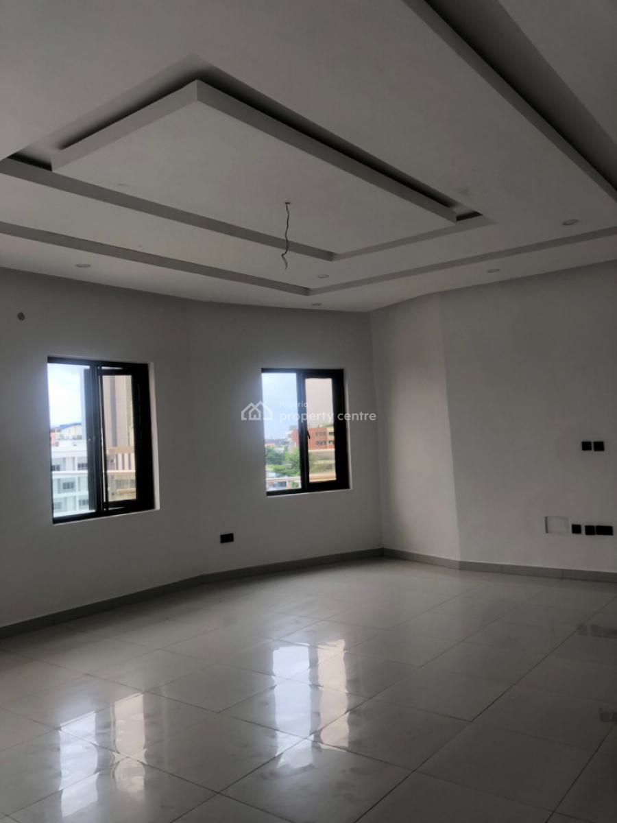 2 Bedroom Apartment (pent House), Admiralty Way, Lekki Phase 1, Lekki, Lagos, Flat / Apartment for Rent