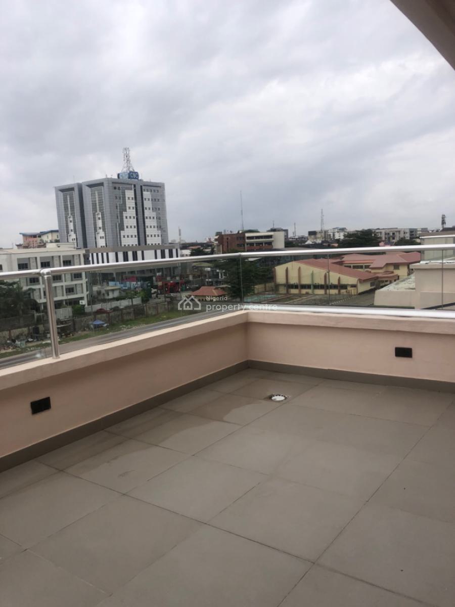 2 Bedroom Apartment (pent House), Admiralty Way, Lekki Phase 1, Lekki, Lagos, Flat / Apartment for Rent