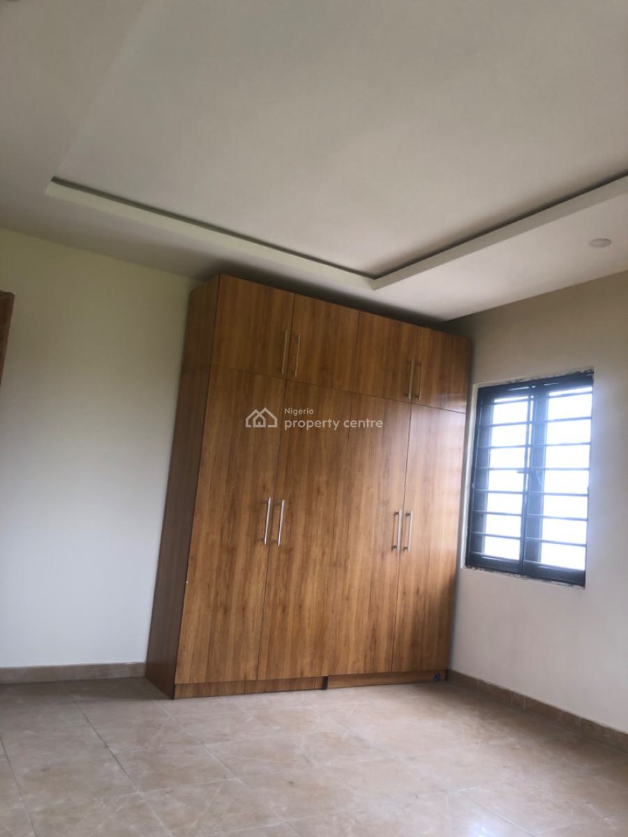 2 Bedroom Apartment (pent House), Admiralty Way, Lekki Phase 1, Lekki, Lagos, Flat / Apartment for Rent