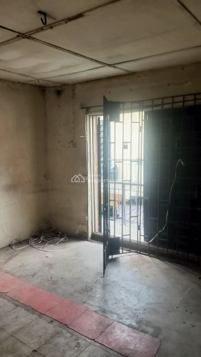 Shop Space (upstairs), Opebi, Ikeja, Lagos, Shop for Rent