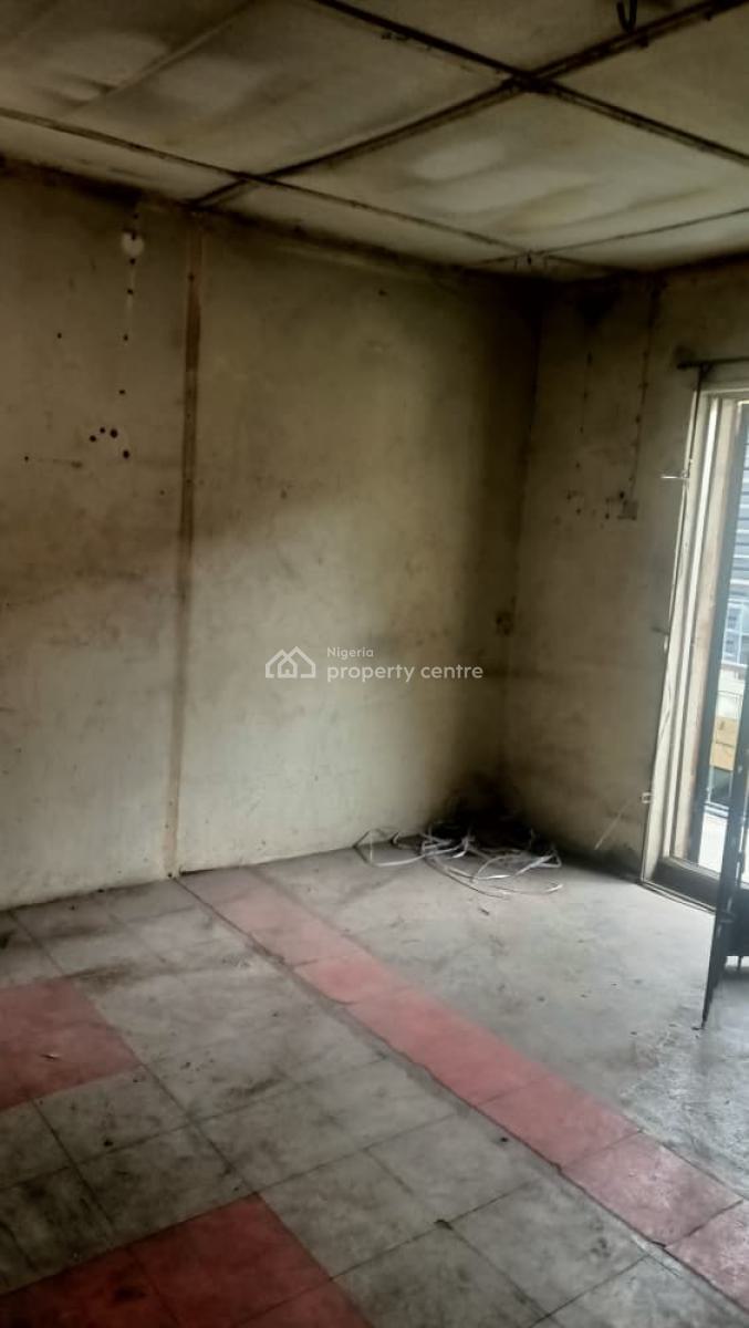 Shop Space (upstairs), Opebi, Ikeja, Lagos, Shop for Rent