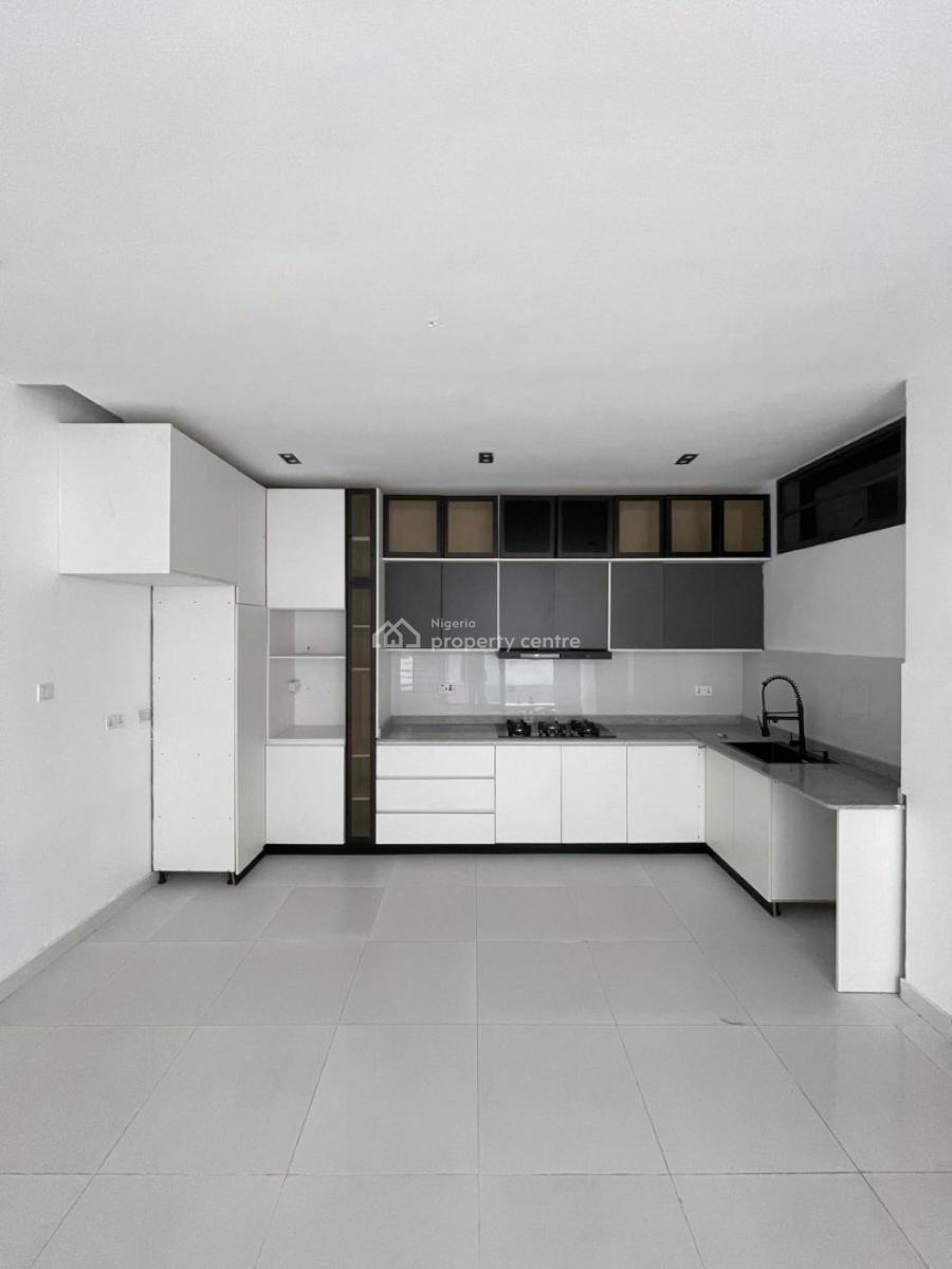 Newly Built & Luxurious 2 Bedroom Apartment, Ologolo, Ologolo, Lekki, Lagos, Flat / Apartment for Rent