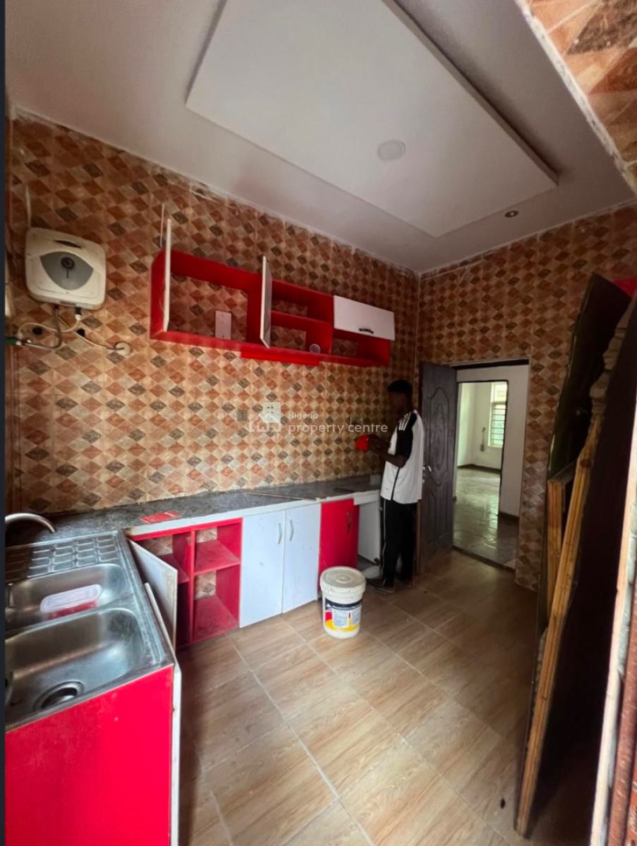 3 Bedroom Apartment in a Luxury Estate, Lekki Palm City, Ajah, Lagos, Flat / Apartment for Rent
