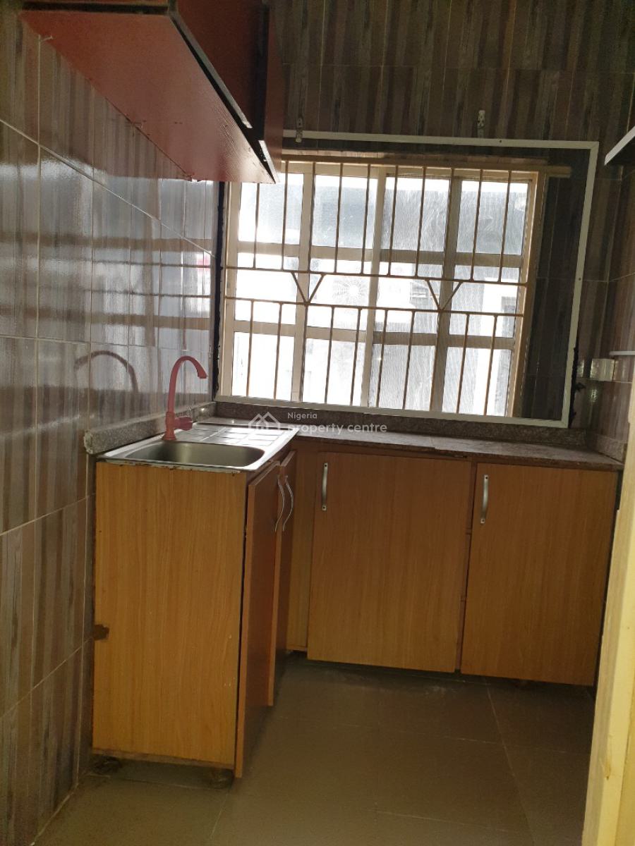 Spacious Miniflat, Ikota Villa Estate, Lekki, Lagos, Mini Flat (room and Parlour) for Rent