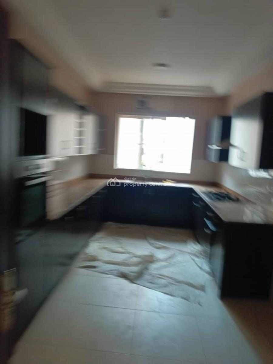 Well Maintained 3 Bedroom Apartment, Chevron Drive, Lekki Phase 2, Lekki, Lagos, Flat / Apartment for Rent