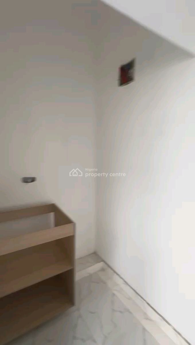 a Decent and Standard and Nice Units of Self Contain, Upstairs, Akoka, Yaba, Lagos, Self Contain (single Rooms) for Rent