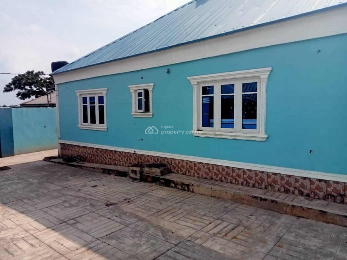 3bedrooms Bungalow Plus 2bedrooms Bq in Apata, Ibadan, Alayo Jiboye, Apata, Ibadan, Oyo, Detached Bungalow for Sale