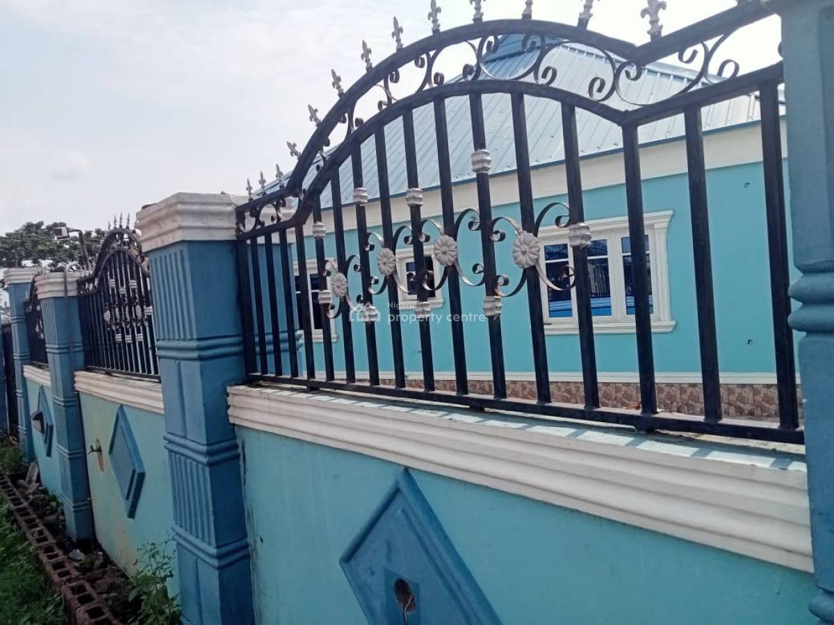 3bedrooms Bungalow Plus 2bedrooms Bq in Apata, Ibadan, Alayo Jiboye, Apata, Ibadan, Oyo, Detached Bungalow for Sale