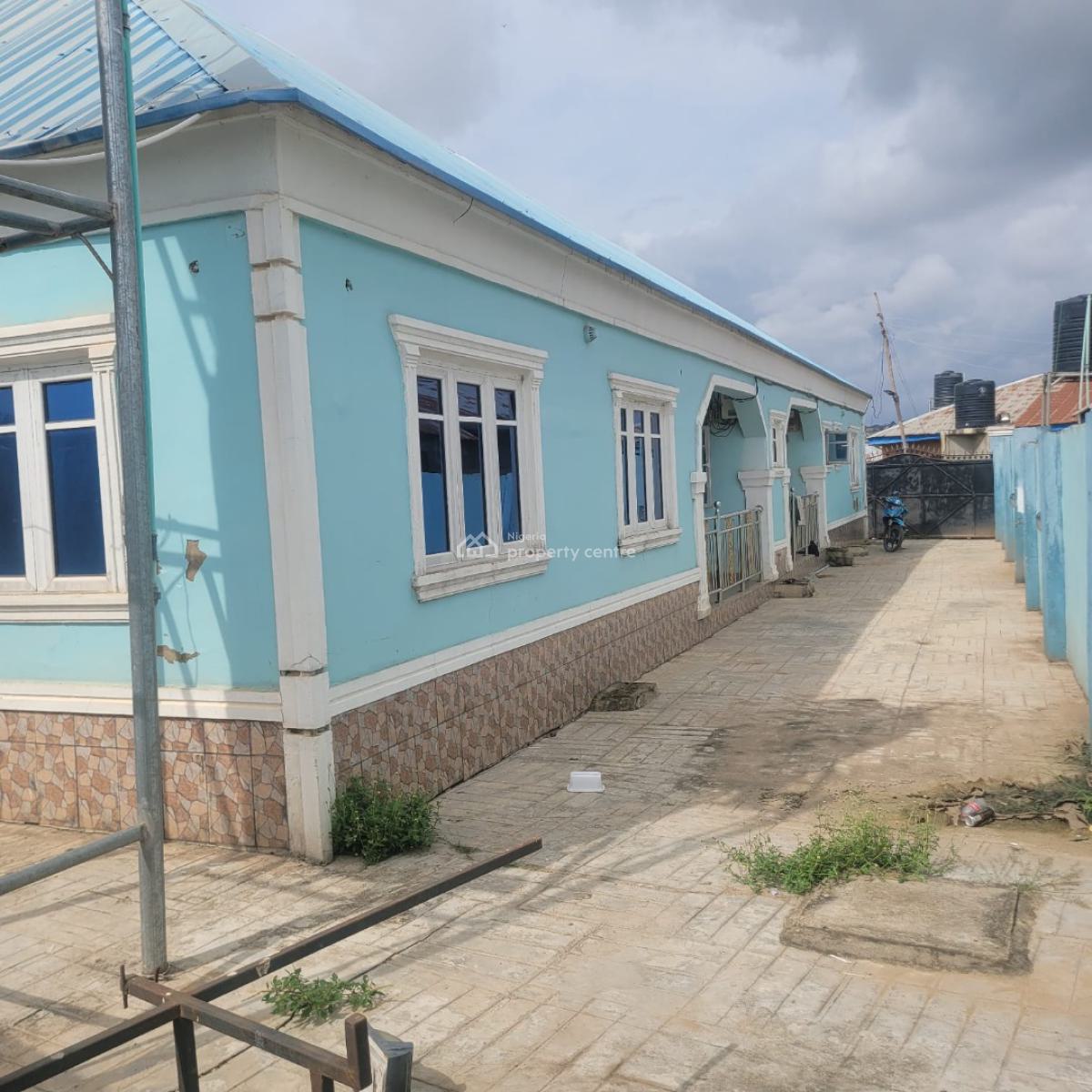 3bedrooms Bungalow Plus 2bedrooms Bq in Apata, Ibadan, Alayo Jiboye, Apata, Ibadan, Oyo, Detached Bungalow for Sale