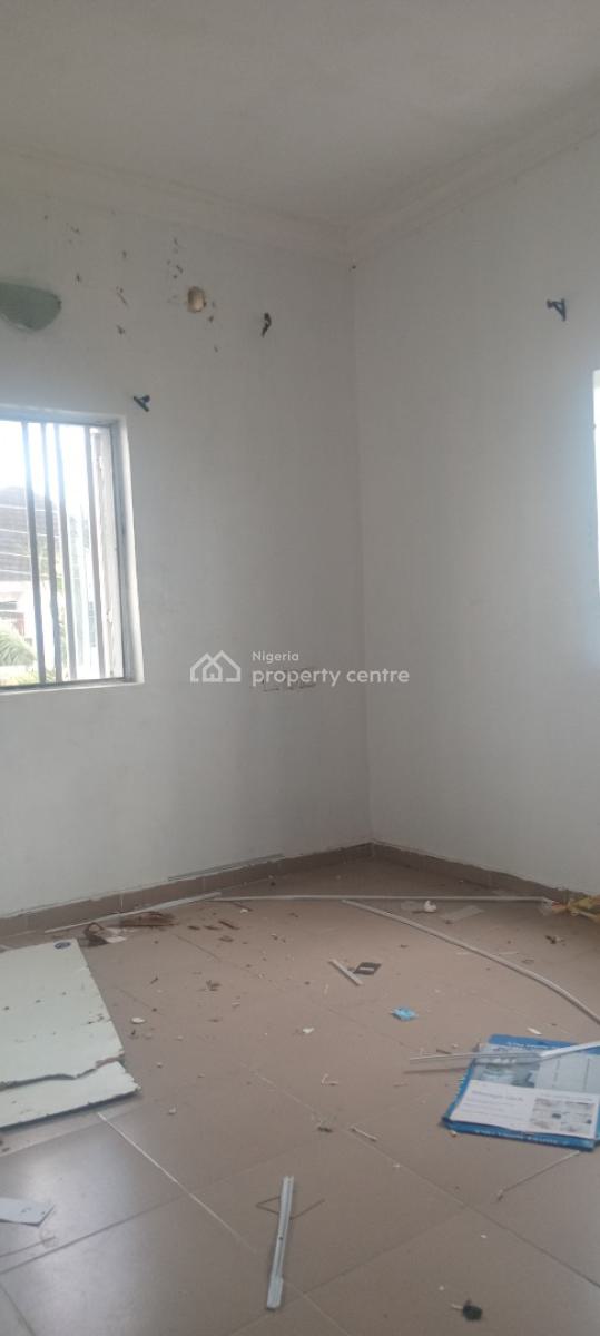 Now Available;  2 Bedroom Flat, Off Mobil Road, Ilaje, Ajah, Lagos, Flat / Apartment for Rent