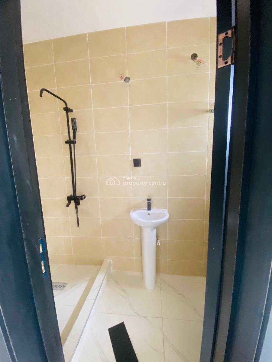 3 Bedroom Apartment, Meridian Park Estate, General Paint, Ajah, Ajah, Lagos, Flat / Apartment for Sale