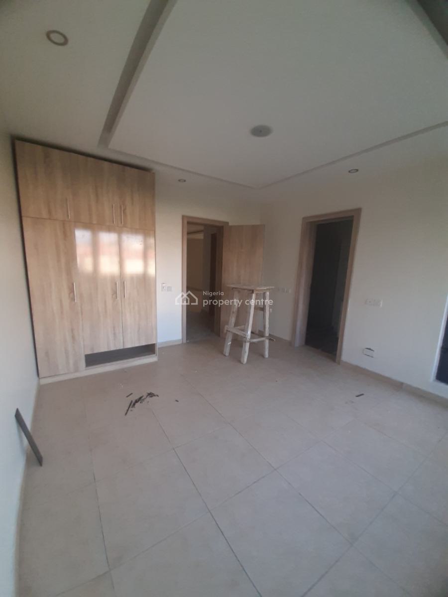 Serviced with 24/7 Power Supply 3 Bedroom En-suite Flat with Fitted Ki, Oniru, Victoria Island (vi), Lagos, Flat / Apartment for Rent