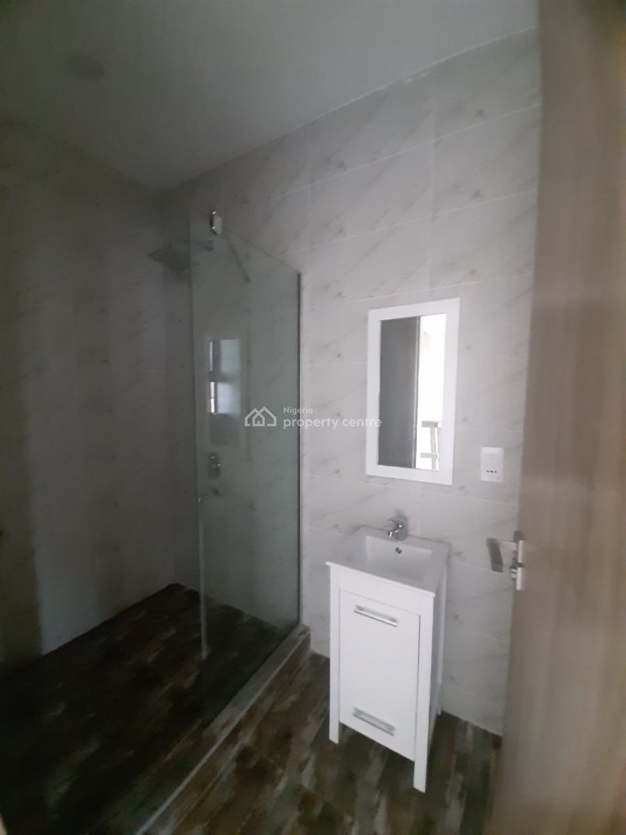 Serviced with 24/7 Power Supply 3 Bedroom En-suite Flat with Fitted Ki, Oniru, Victoria Island (vi), Lagos, Flat / Apartment for Rent