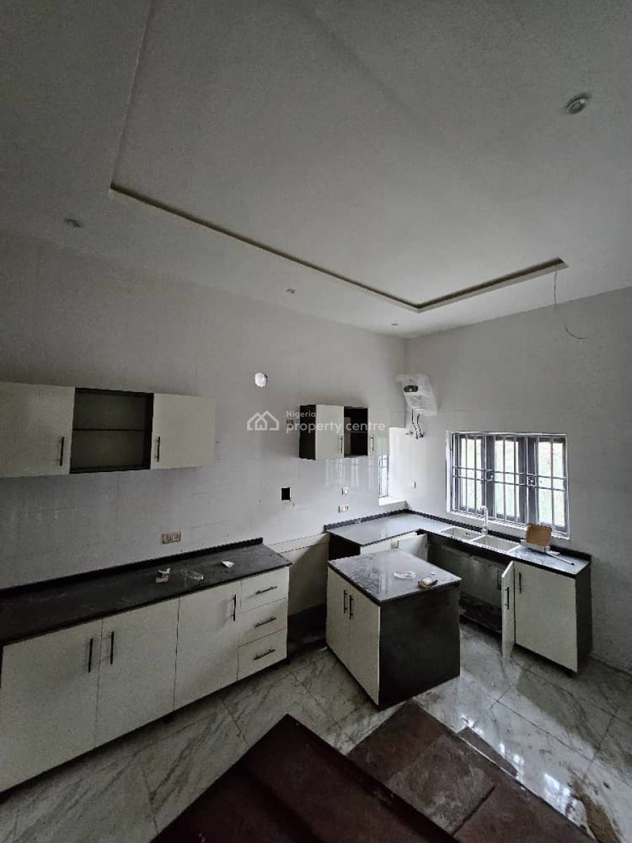 5 Bedroom Fully, Guzape, Guzape District, Abuja, Detached Duplex for Sale