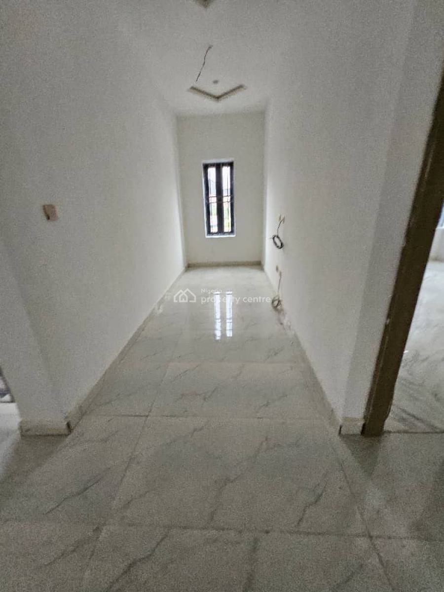 5 Bedroom Fully, Guzape, Guzape District, Abuja, Detached Duplex for Sale