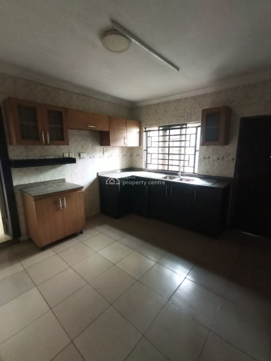 Spacious 4 Bedroom Detached Duplex with Bq, Palmgroove Estate Ilupeju, Ilupeju, Lagos, Detached Duplex for Rent