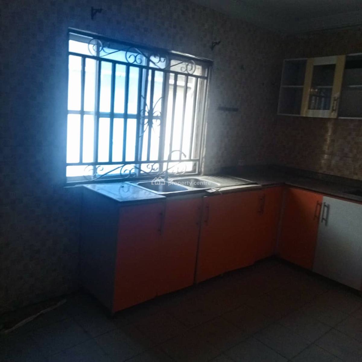 Well Maintained 3 Bedroom Apartment, Sangotedo, Ajah, Lagos, Flat / Apartment for Rent