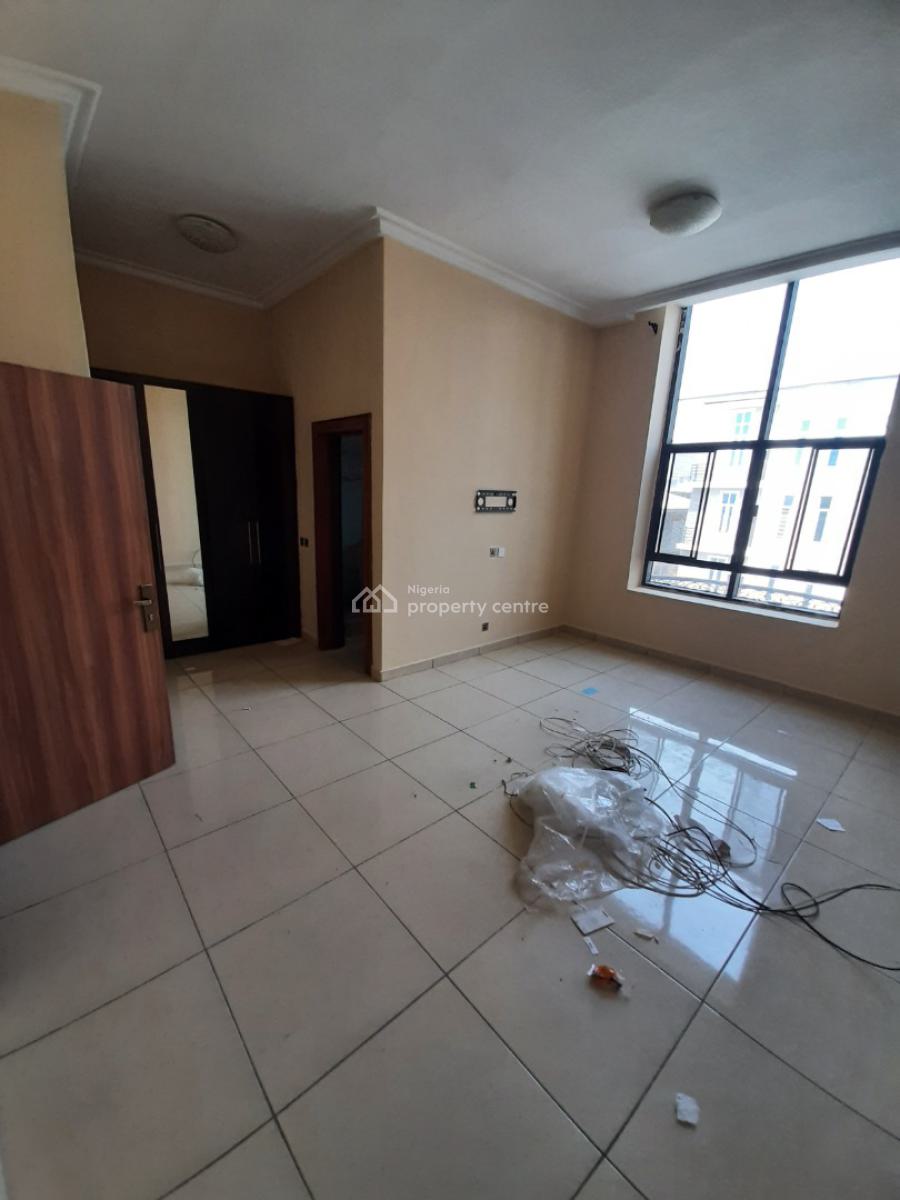 Serviced with 24/7 Power Supply 2 Bedroom En-suite Flat with Fitted Ki, Oniru, Victoria Island (vi), Lagos, Flat / Apartment for Rent