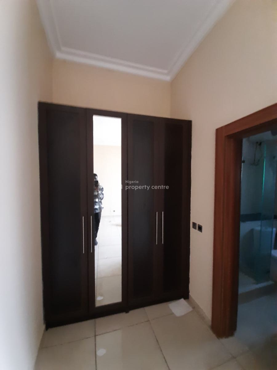 Serviced with 24/7 Power Supply 2 Bedroom En-suite Flat with Fitted Ki, Oniru, Victoria Island (vi), Lagos, Flat / Apartment for Rent