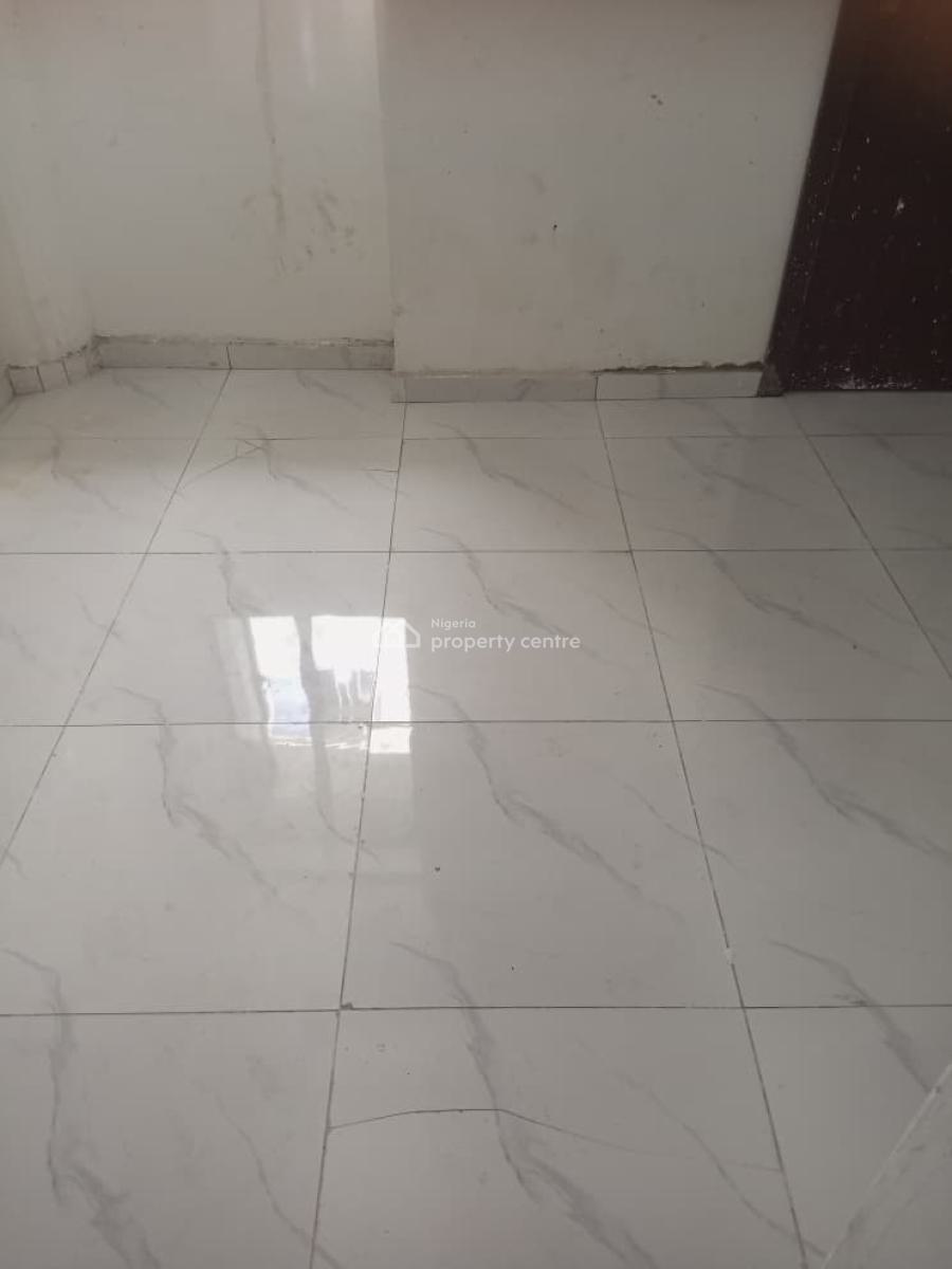 Well Built 2bedroom Flat, Mobile Road, Lekki, Lagos, Flat / Apartment for Rent