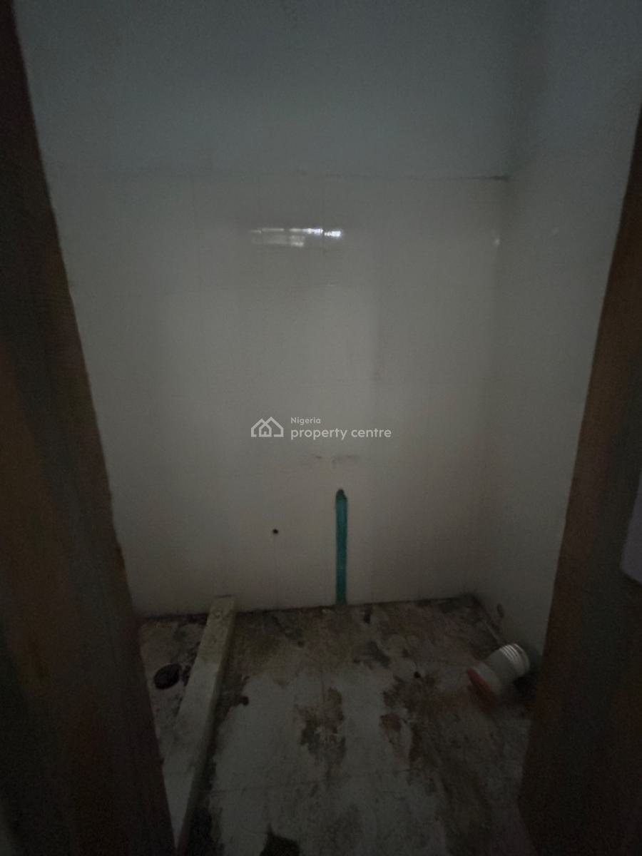 a Building Measuring 115sqm for Commercial Purposes, Victoria Island (vi), Lagos, Shop for Rent