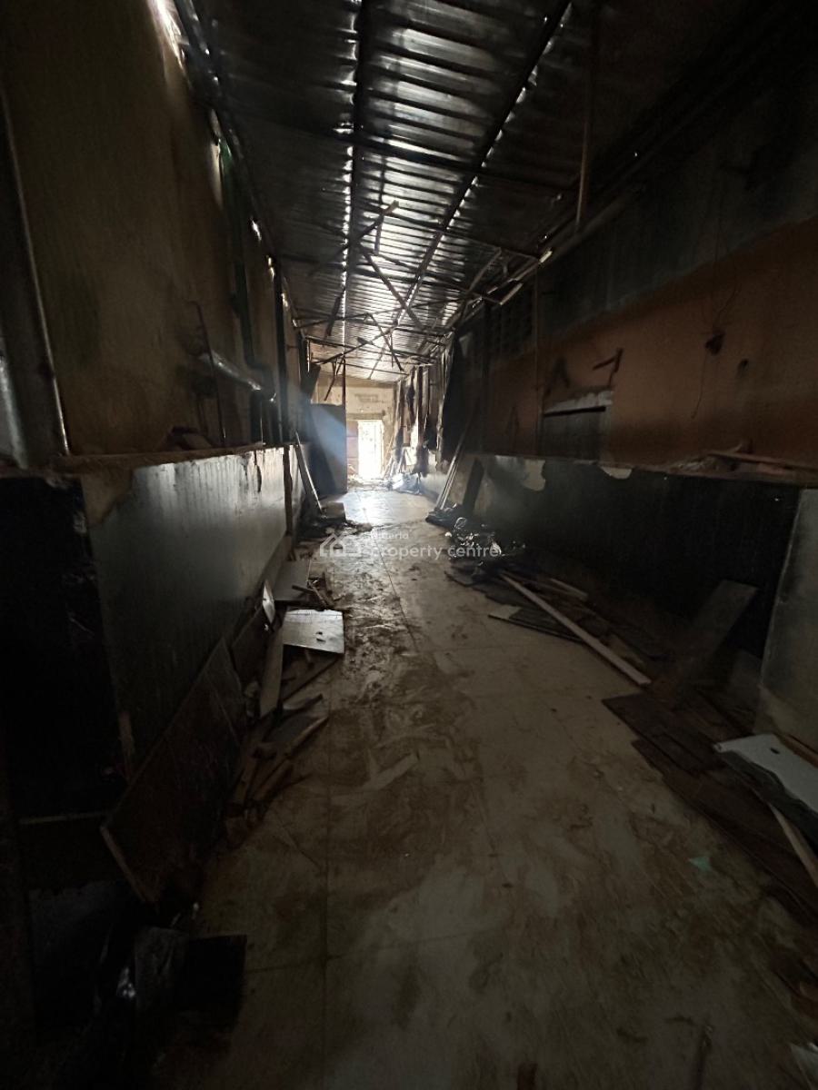a Building Measuring 115sqm for Commercial Purposes, Victoria Island (vi), Lagos, Shop for Rent