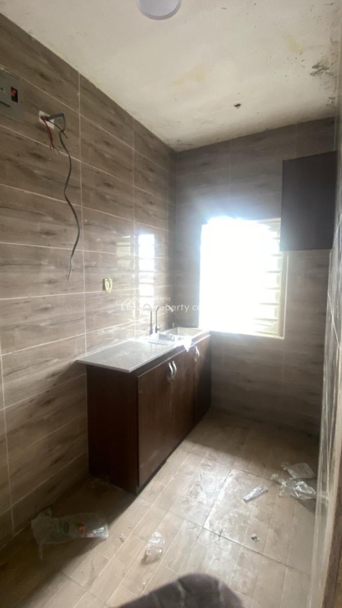 Luxury 2bedroom Flat with Modern Facilities, Fola Agoro, Yaba, Lagos, Flat / Apartment for Rent