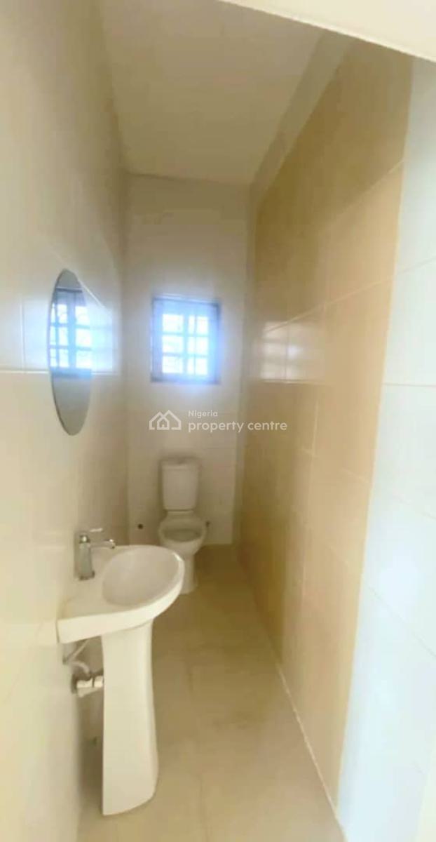 Spacious 2-bedroom Apartment on The 3rd Floor, Oniru, Victoria Island (vi), Lagos, Flat / Apartment for Rent