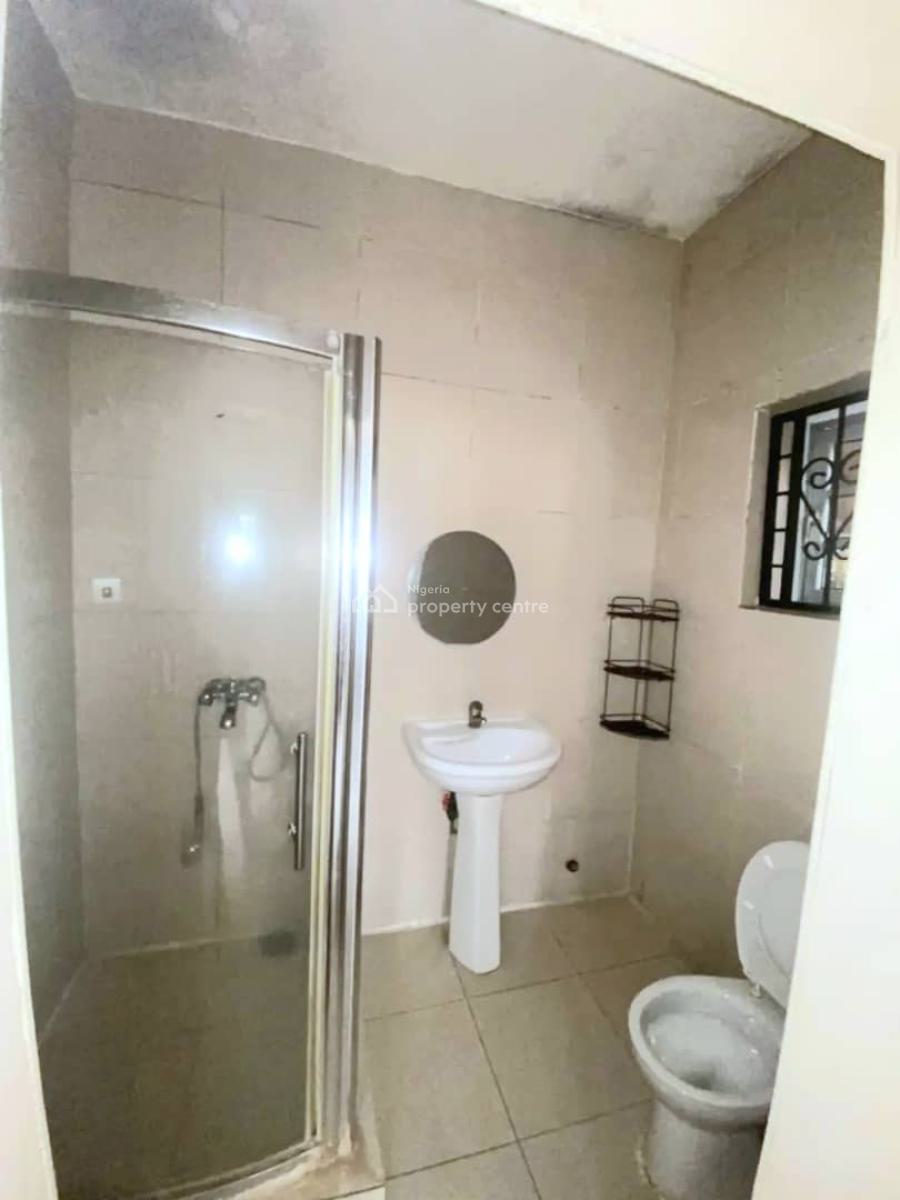 Spacious 2-bedroom Apartment on The 3rd Floor, Oniru, Victoria Island (vi), Lagos, Flat / Apartment for Rent