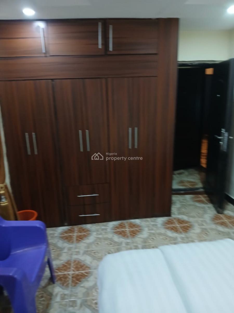 3 Bedroom Flat, Toyin, Ikeja, Lagos, Flat / Apartment for Rent