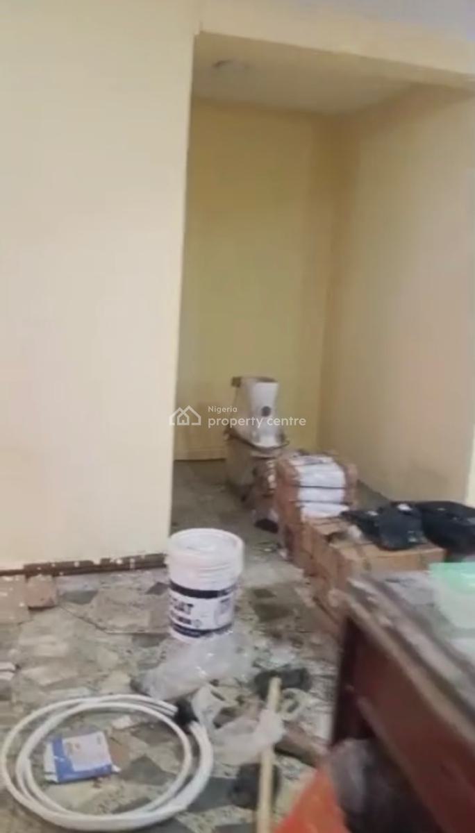a Standard Renovated 4 Bedrooms Duplex, Gra Phase 2 Estate, Gbagada, Lagos, Terraced Duplex for Rent