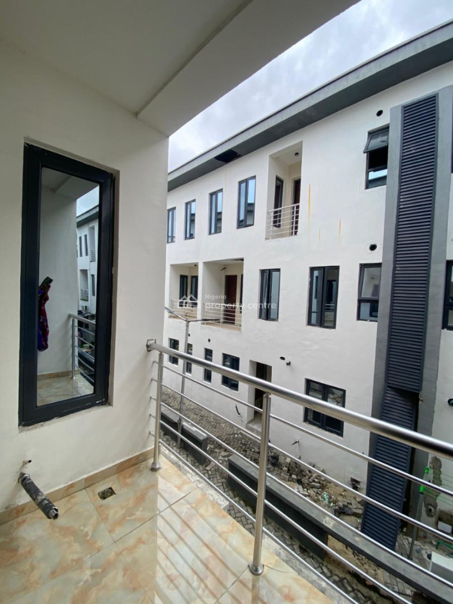4 Bedroom Terrace Duplex with Bq, Osapa, Lekki, Lagos, Terraced Duplex for Sale