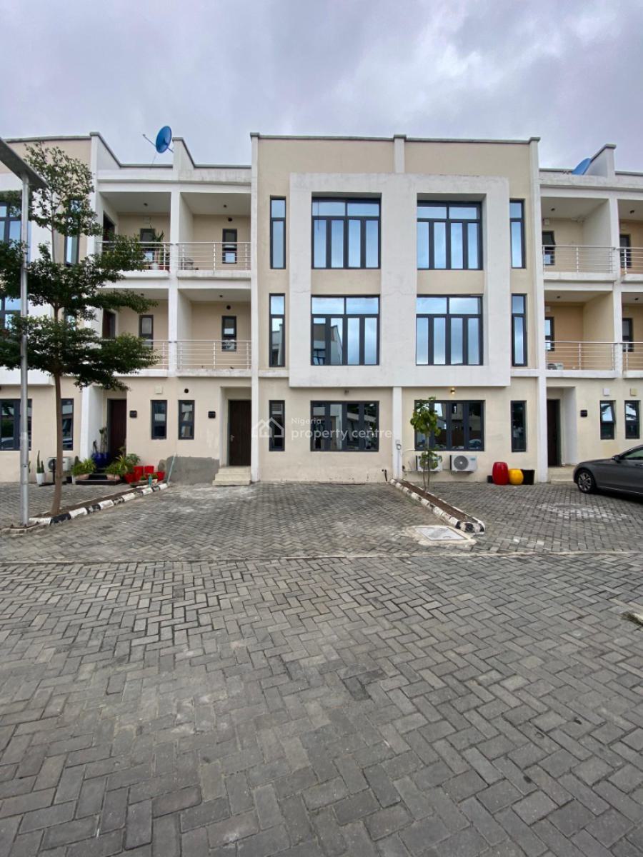 4 Bedroom Terrace Duplex with Bq, Osapa, Lekki, Lagos, Terraced Duplex for Sale
